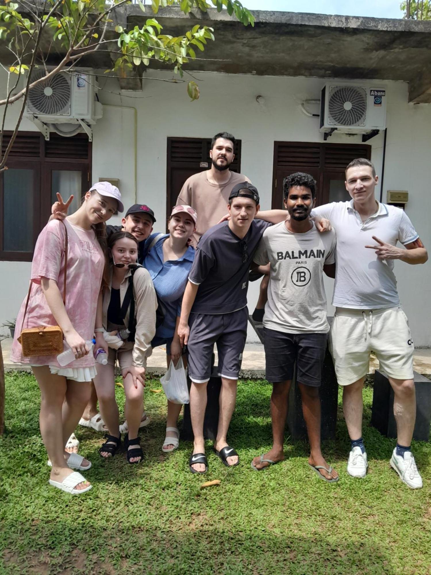 Villa 64 Katunayaka Ngoại thất bức ảnh